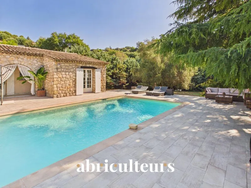 Maison à vendre, 10 pièces, 344 m², Peymeinade