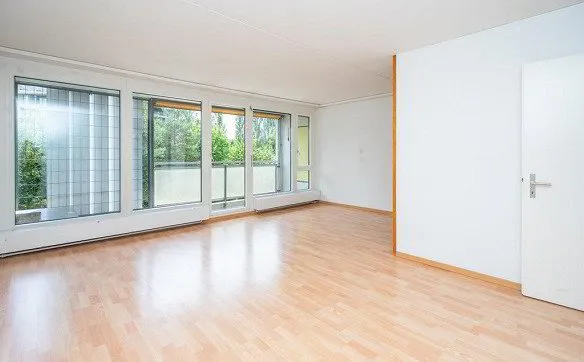 Grosszügige 3.5-Zimmer-Wohnung nähe Westside - Photo 2