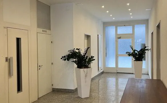 Chiasso, recente appartamento 2,5 locali con cucina separata - Photo 2