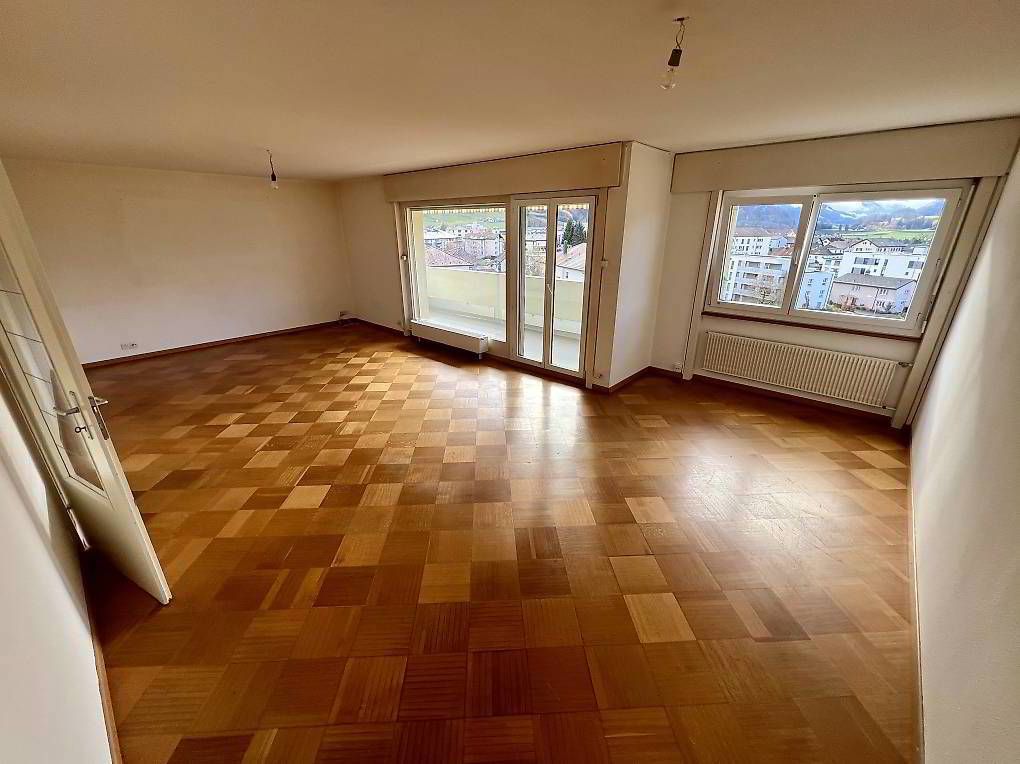 Magnifique appartement en attique 3 pièces avec vue imprenable sur les Préalpes et le lac de Gruyère à Broc