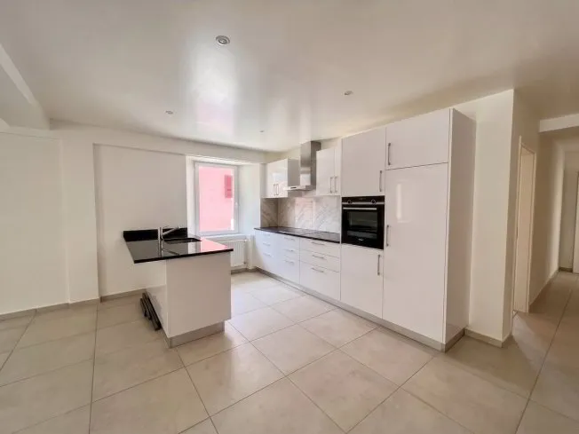 Wohnung B – 2,5 Zimmer mit Balkon – Angenehme Lage in Couvet - Photo 2