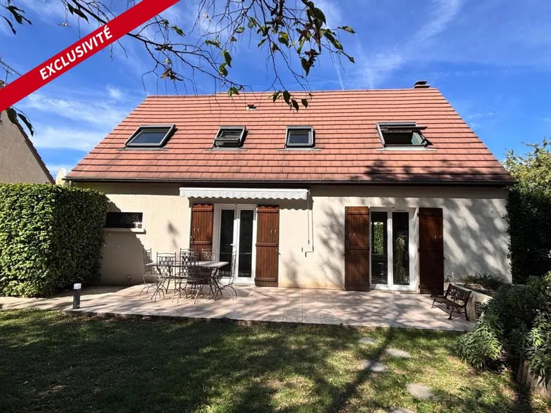 Maison familiale 4 chambres, bureau et jardin clos - Photo 3