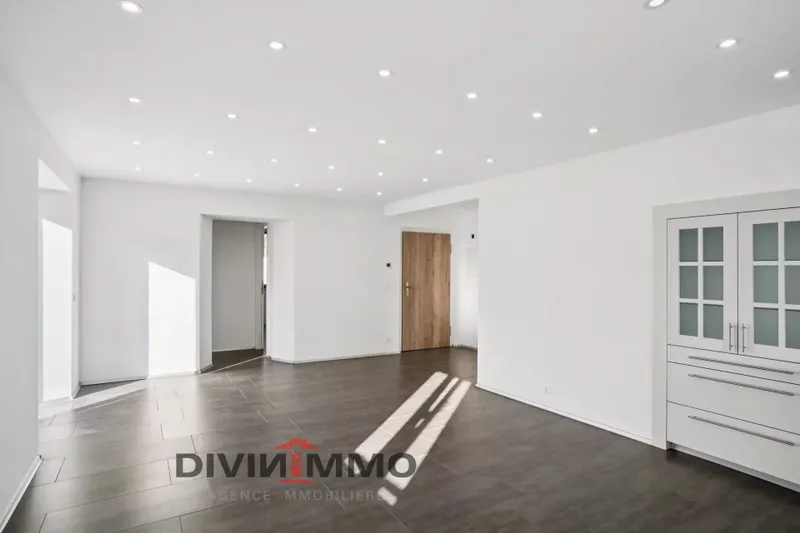 Typische 4,5-Zimmer-Wohnung im 1. Obergeschoss - Photo 2