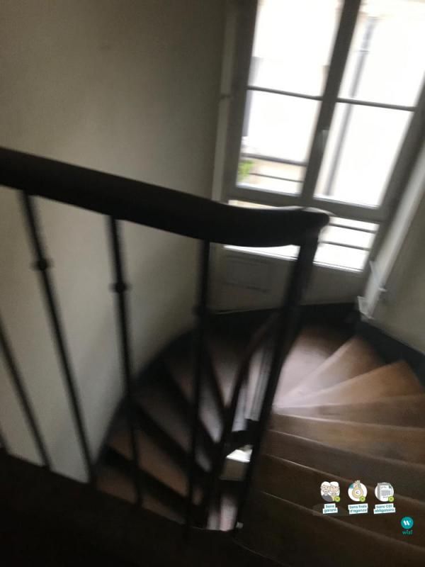 Appartement lumineux mansardée à louer à Paris 20ème