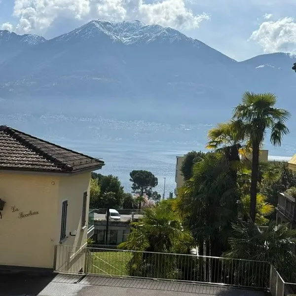 Luminoso appartamento di 2.5 locali con vista panoramica a Muralto - Photo 5