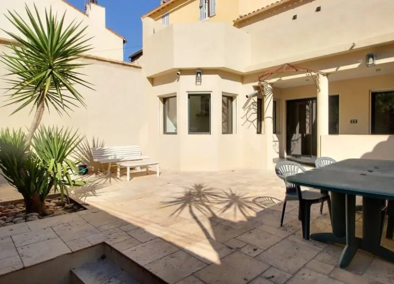 Maison à louer, 4 pièces, 105 m², Marseille