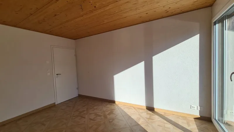 Geräumige 4.5-Zimmer-Wohnung mit Balkon in Cornol - Photo 4