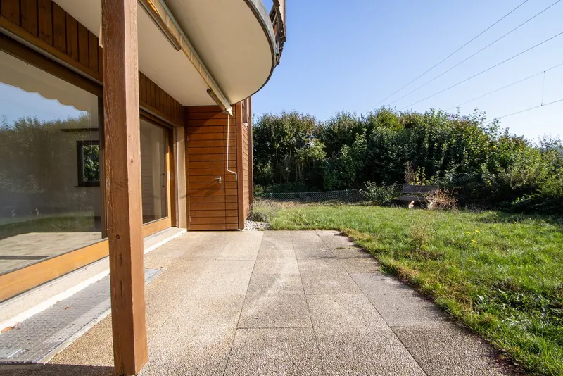 4.5-Zimmer Reiheneckhaus mit sonnigem Garten und Gestaltungspotenzial - Photo 2