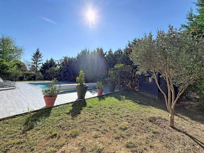 Maison - 5 pièces - 200 m² - Photo 3