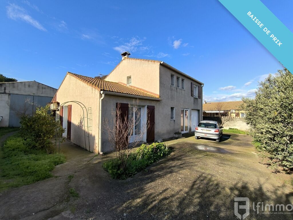 Villa de 107 m2, avec terrain de 964 m2, et Hangar de 120m2