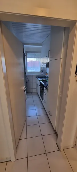 Frisch gestrichene 2.5-Zimmerwohnung in Liebefeld zu vermieten! - Photo 2