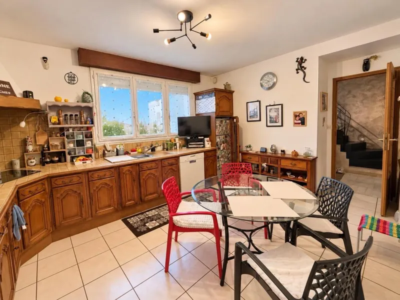 BRUNOY – Maison pleine de charme avec jardin de plus de 300 m² - Photo 5