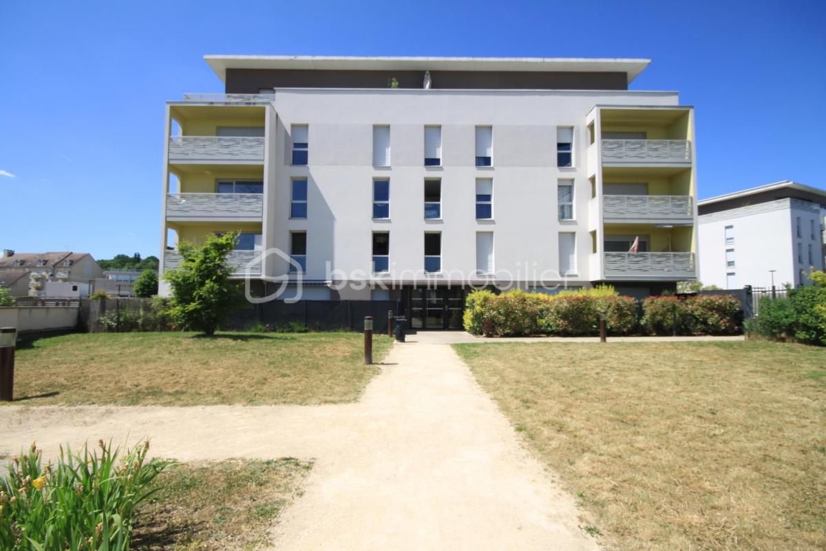 APPARTEMENT 2 PIECES AVEC JARDINET