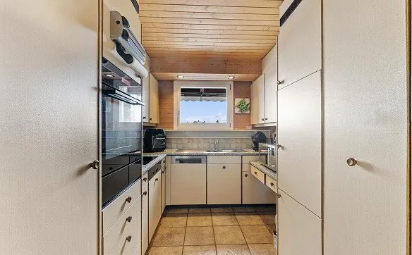 5.5-Zimmer-Maisonette mit Cheminée und viel Potenzial – nahe Thun - Photo 2