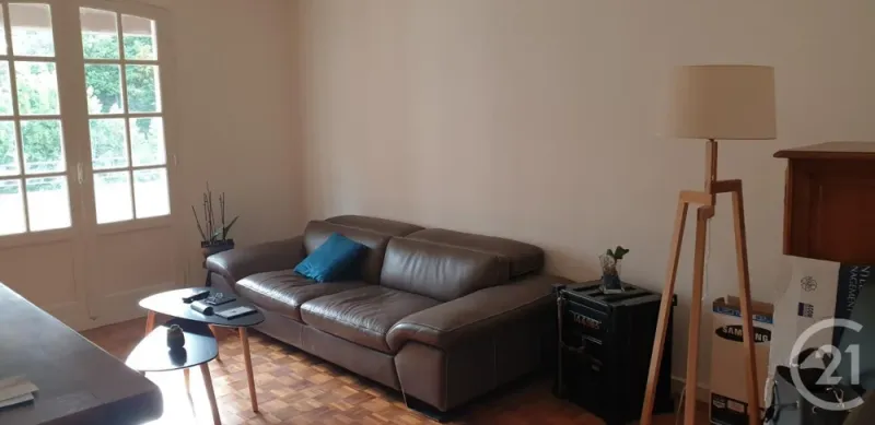 Appartement F4 à louer 5 pièces - 95 m2 - Photo 2