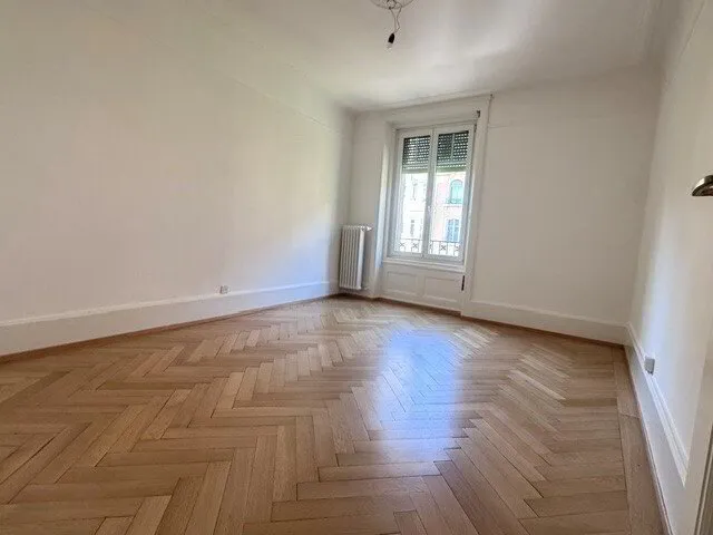 Bel appartement idéalement situé sous-gare - Photo 5