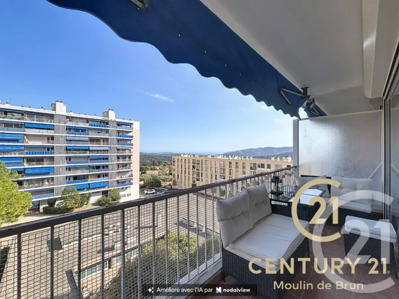 Appartement à louer, 3 pièces, Grasse