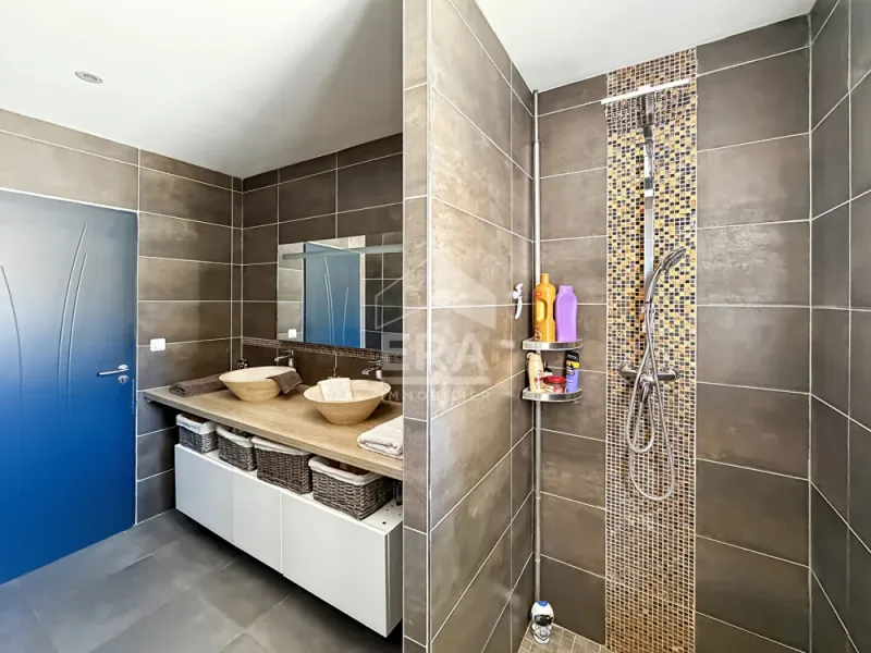 EXCLUSIVITE - MARSEILLE 13015 - maison plain pieds T4 de 85m2 sur 471m2 de parcelle - Photo 5