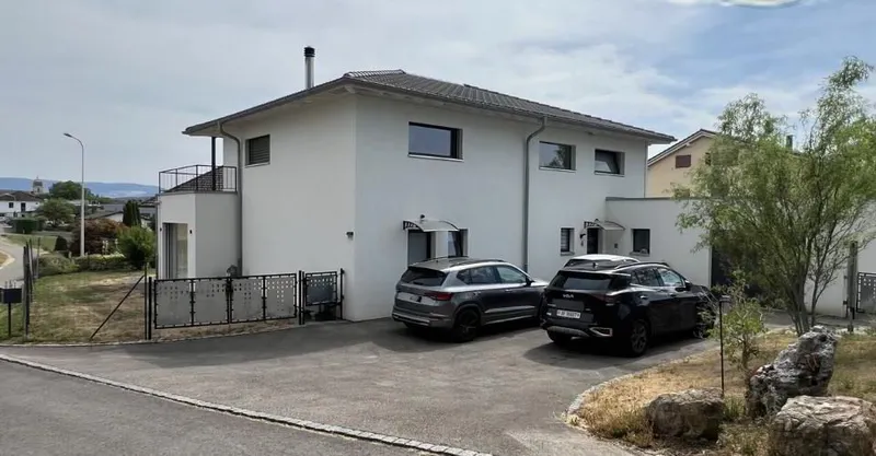 Maison contemporaine en lisière de forêt à Bonfol - Photo 2