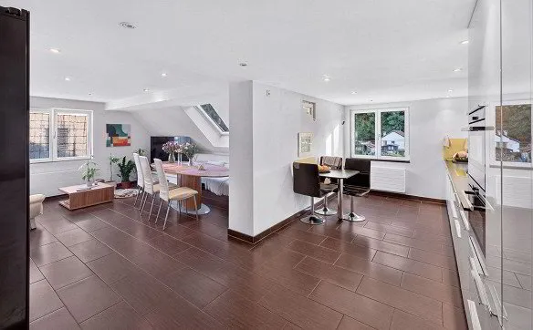 Einfamilienhaus mit Einliegerwohnung und Blick ins Grüne - Photo 3