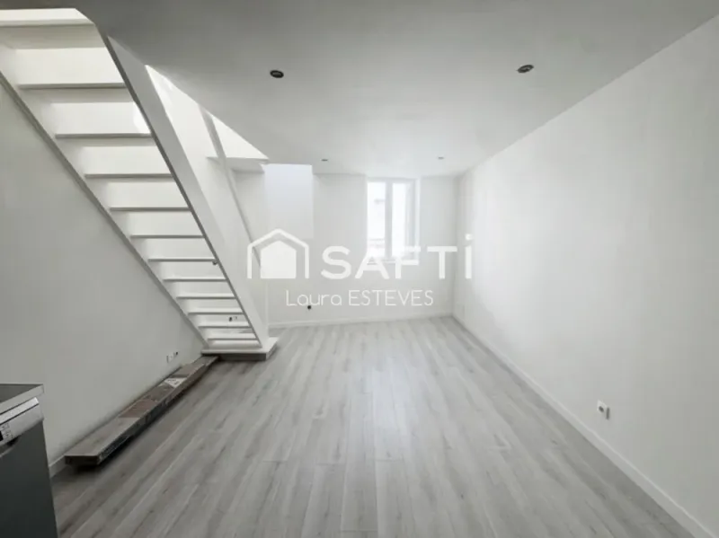 L'esprit maison de ville pour ce superbe appartement indépendant ! - Photo 2