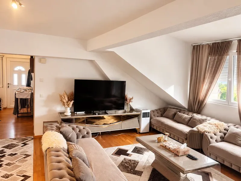 Helle 4.5 Zimmer-Wohnung mit Balkon in Studen - Photo 5