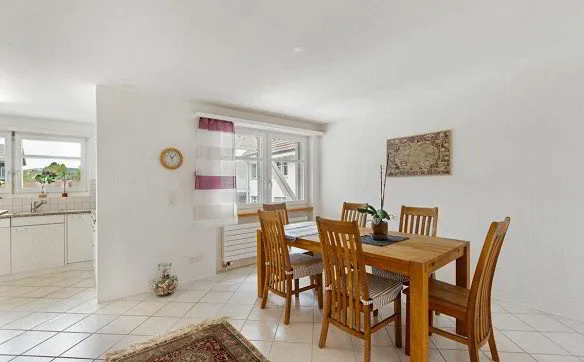 Gepflegte 3.5-Zimmerwohnung mit sonnigem Balkon und Blick ins Grüne - Photo 5