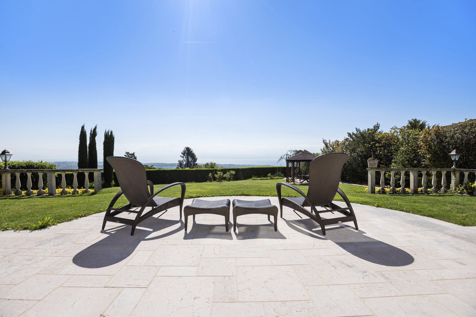 Luxueuse propriété à la vue imprenable sur le lac Léman et les Alpes