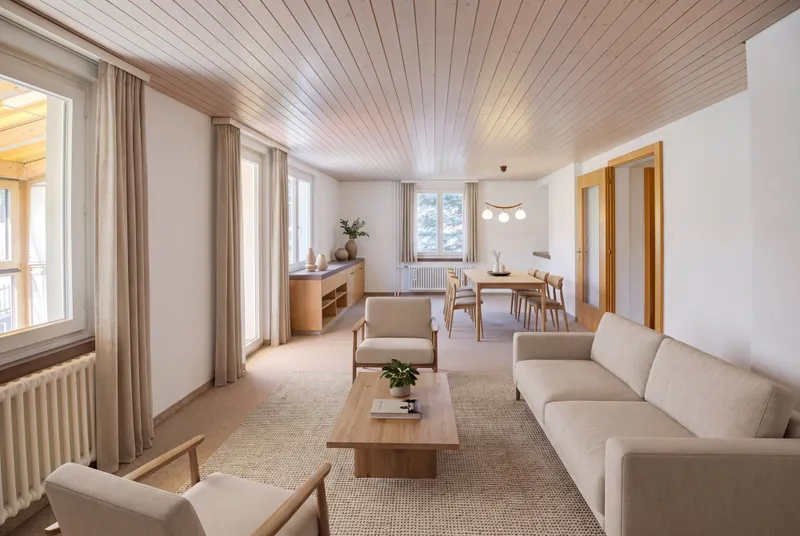 TWO-FAMILY HOME IN USTER WITH A VIEW OF THE GREEN SURROUNDINGS AND LOTS OF POTENTIAL - Photo 3