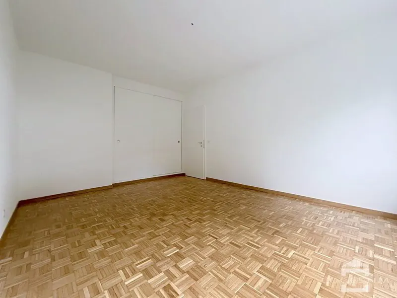 Bel appartement lumineux de 4.5 avec terrasse et jardin - Photo 4