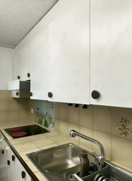 Charmante 2.5-Zimmer-Wohnung | Grosszügig & voller Möglichkeiten - Photo 2