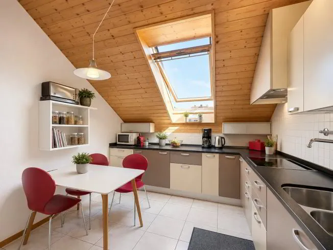Geräumiges Doppelhaus mit Zwischenraum und Balkon in Servion - Photo 5