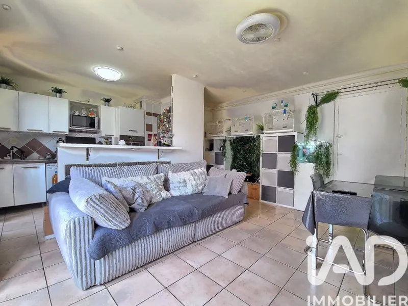 Vente Appartement 3 pièces - Photo 2
