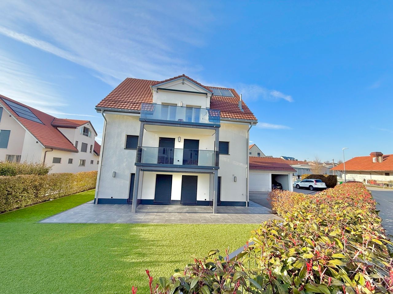 3,5 PIÈCES AVEC JARDIN ET DISPONIBLE DE 40M2 AU SOUS-SOL!