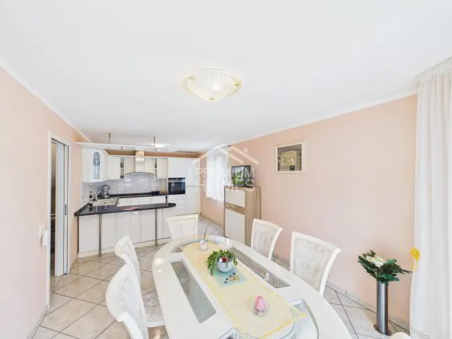 Ein wahres Familienparadies mit Charme und grosszügigem Raumangebot - Photo 4
