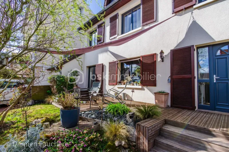 Maison traditionnelle de 150 m² à Yerres - Photo 3