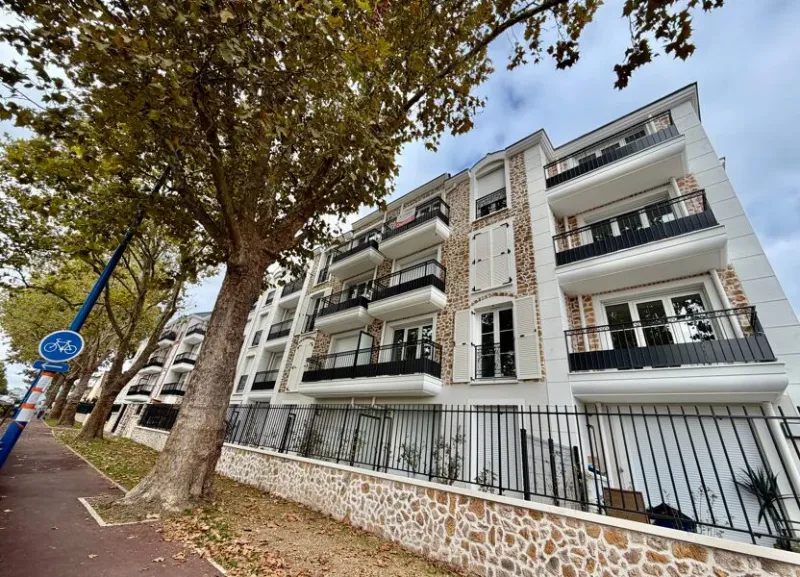 Appartement à louer, 2 pièces, 43 m², Chelles