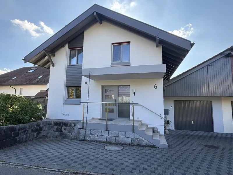 Renoviertes Einfamilienhaus mit einem Wintergarten - Photo 4
