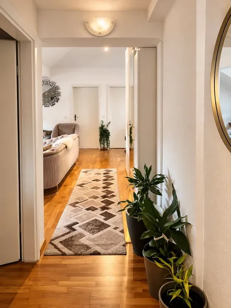 Helle 4.5 Zimmer-Wohnung mit Balkon in Studen - Photo 4