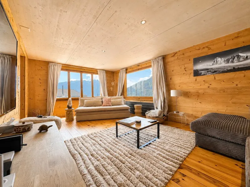 MAGNIFIQUE CHALET RÉNOVÉ – RÉSIDENCE SECONDAIRE & VENTE AUX ÉTRANGERS AUTORISÉES - Photo 5