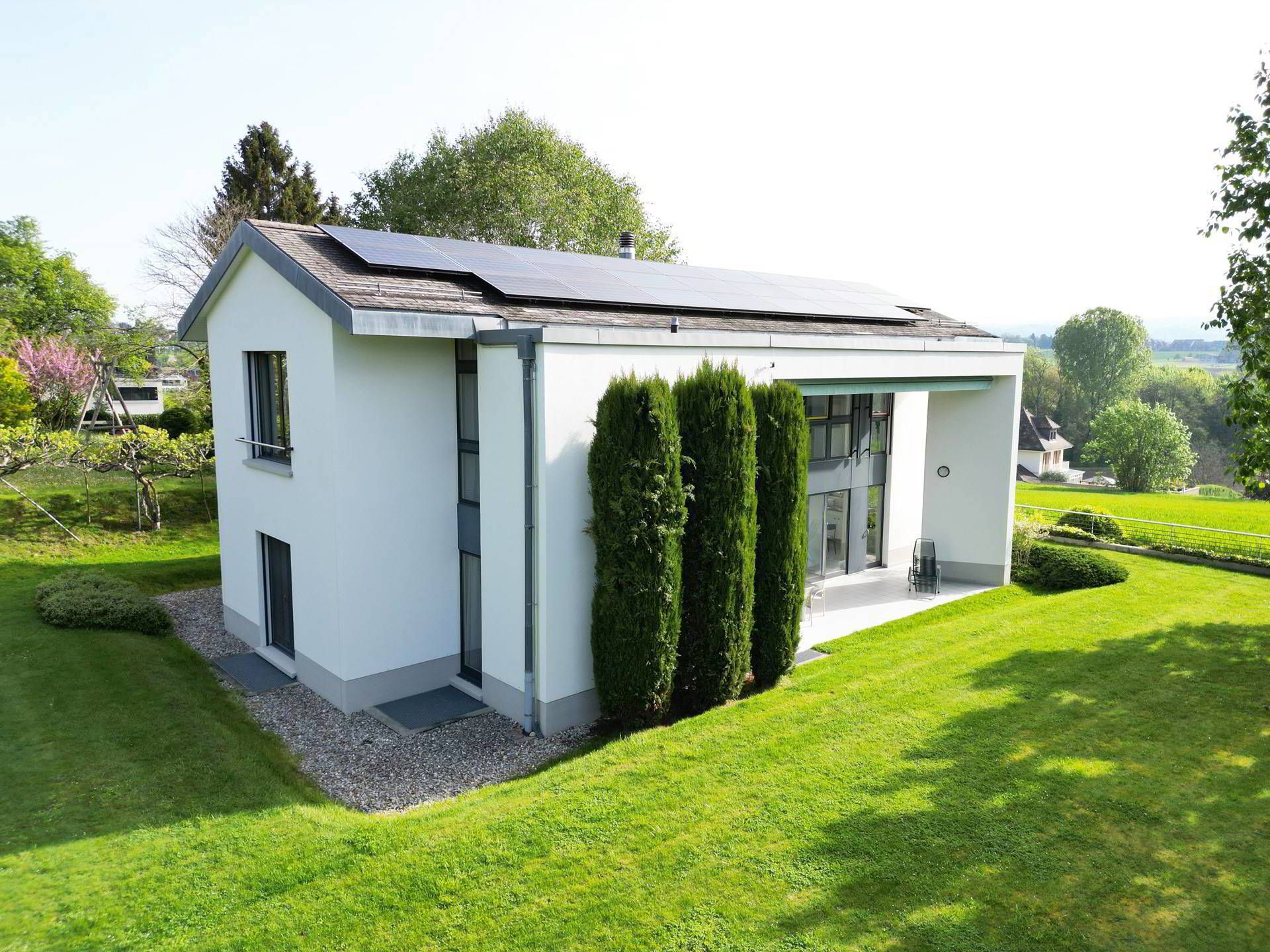 Bright modern 7-room detached villa