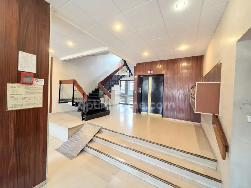 Sarcelles - Bd Henri Poincaré - Appartement 4 pièces - 92 m2 - Balcon / Terrasse - 190 000 € FAI - Photo 3
