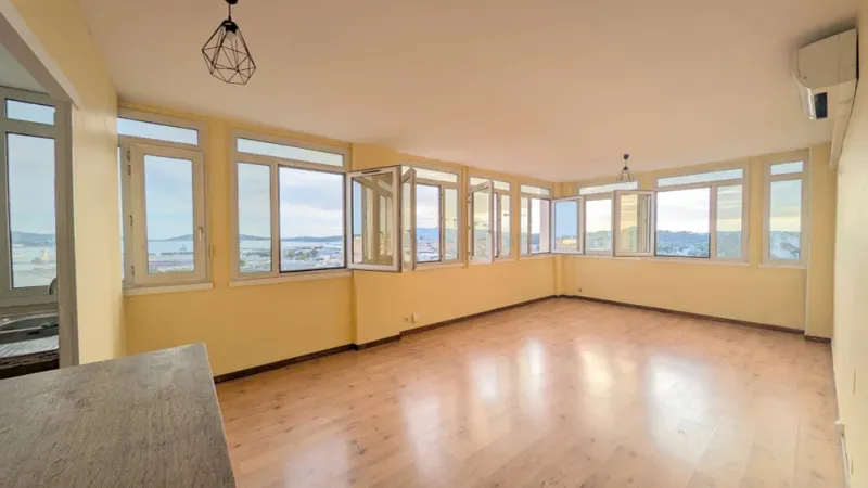 Appartement à vendre, 4 pièces, Toulon