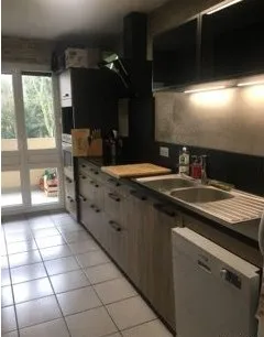 Appartement à louer, 4 pièces, 89 m², Pessac