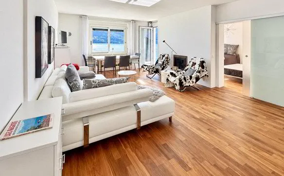 3 Zimmer-Wohnung im Dachgeschoss mit schöner Seesicht / appartament... - Photo 4