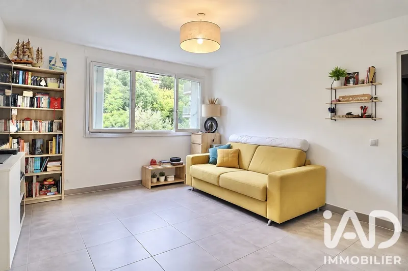 Vente Appartement 2 pièces - Photo 2