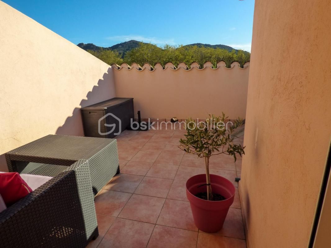 Appartement T2 meublé avec grande terrasse et vue imprenable