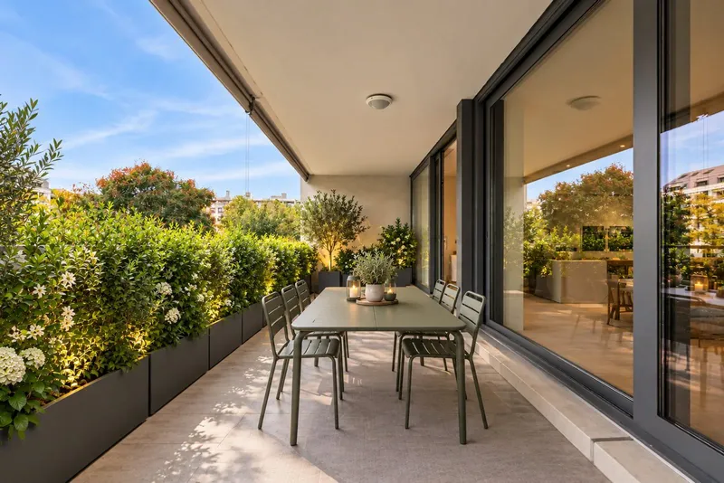EXCLUSIVITE - CAROUGE – 144 M² DE LUMIÈRE ET D’ESPACE POUR TOUTE LA FAMILLE - Photo 2