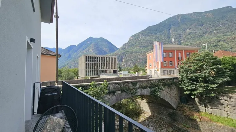 Maison individuelle de 5.5 pièces en vente à Osogna - 165 m² - Photo 2