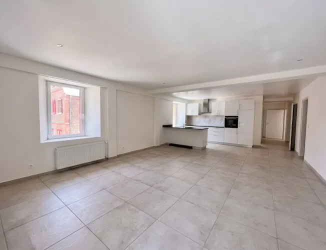 Appartement à vendre, 2.5 pièces, Couvet